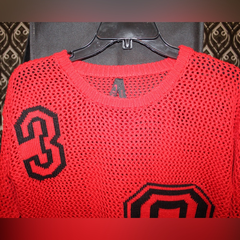 Number Sweater - Picture 5 of 7